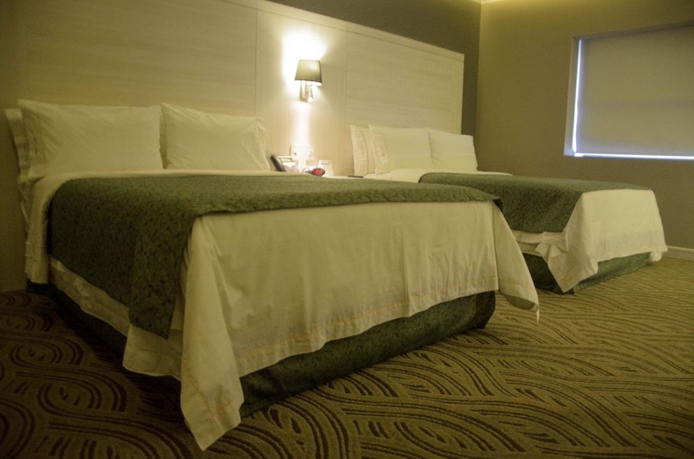 Standard Room, 2 Queen Beds