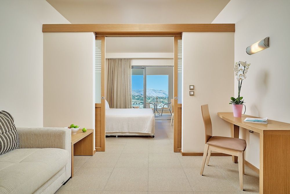 Family Room, Sea View