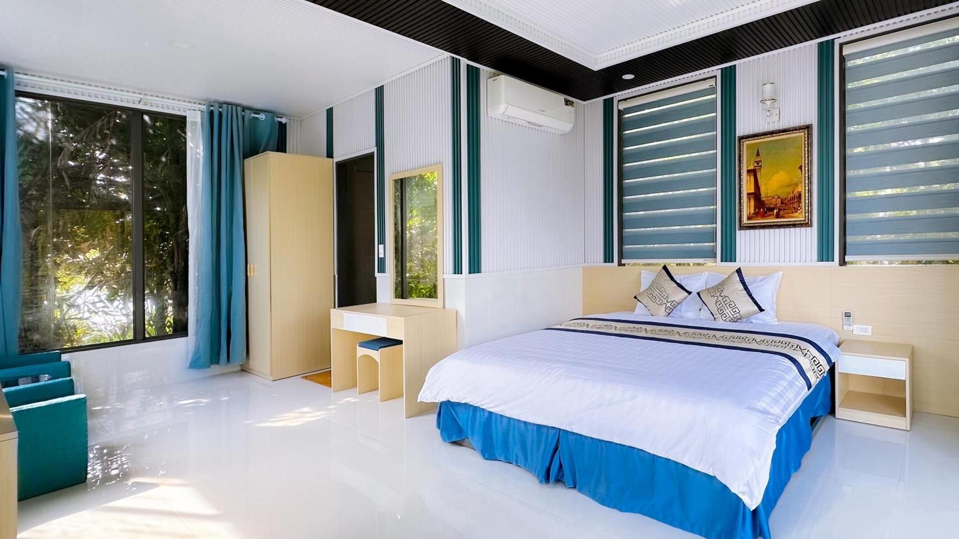 Deluxe Double Room with Garden View