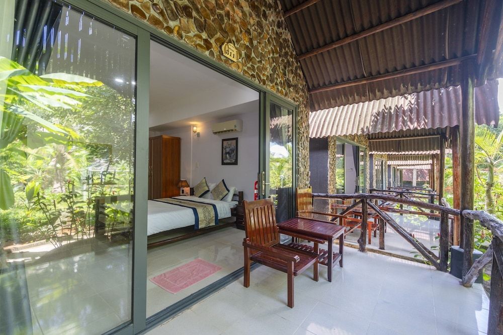 Mai Phuong Resort Phu Quoc Garden View Bungalow 7