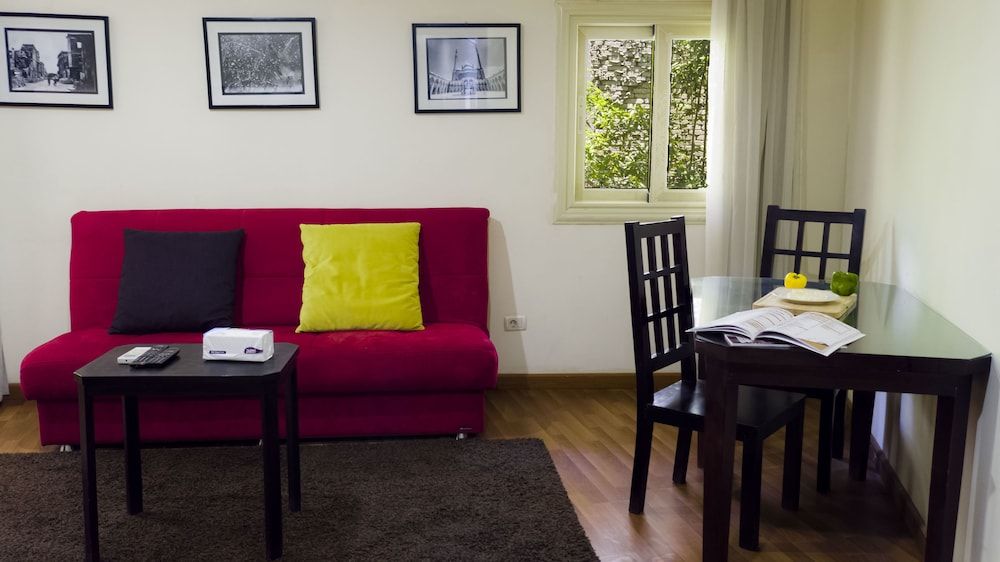 NewCity Suites & Apartments Junior One-Bedroom Suite with Kitchenette 5