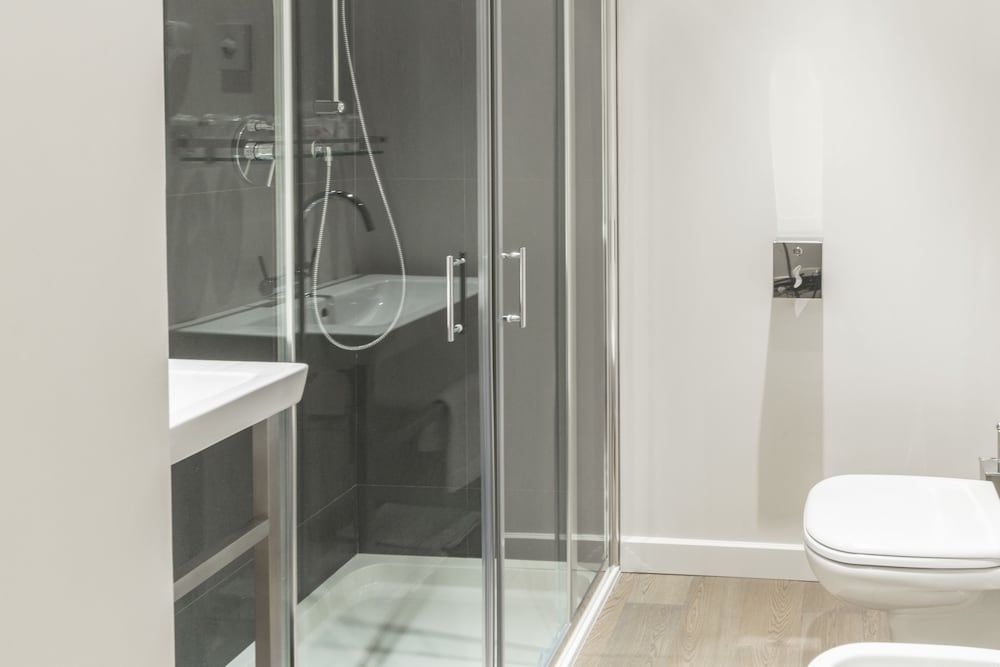 Tag Hotel Business Room 5