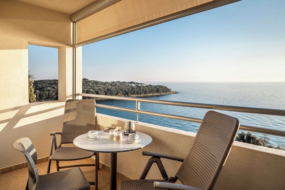 Superior Apartment (for 4)