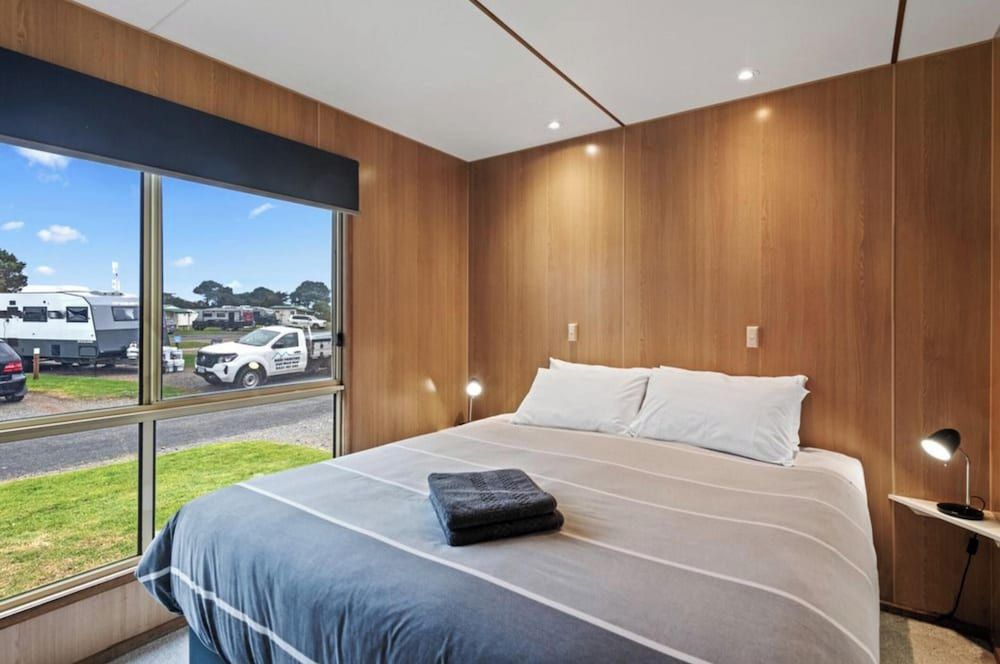 Discovery Parks - Devonport Standard Cabin - Pet Friendly 2