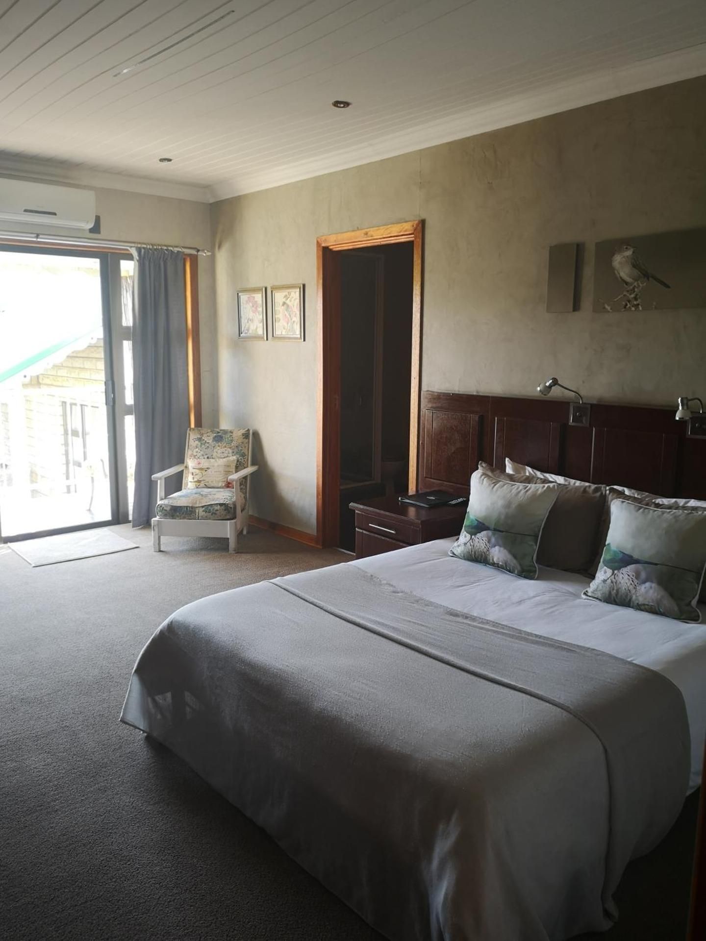 Queen Room With Balcony