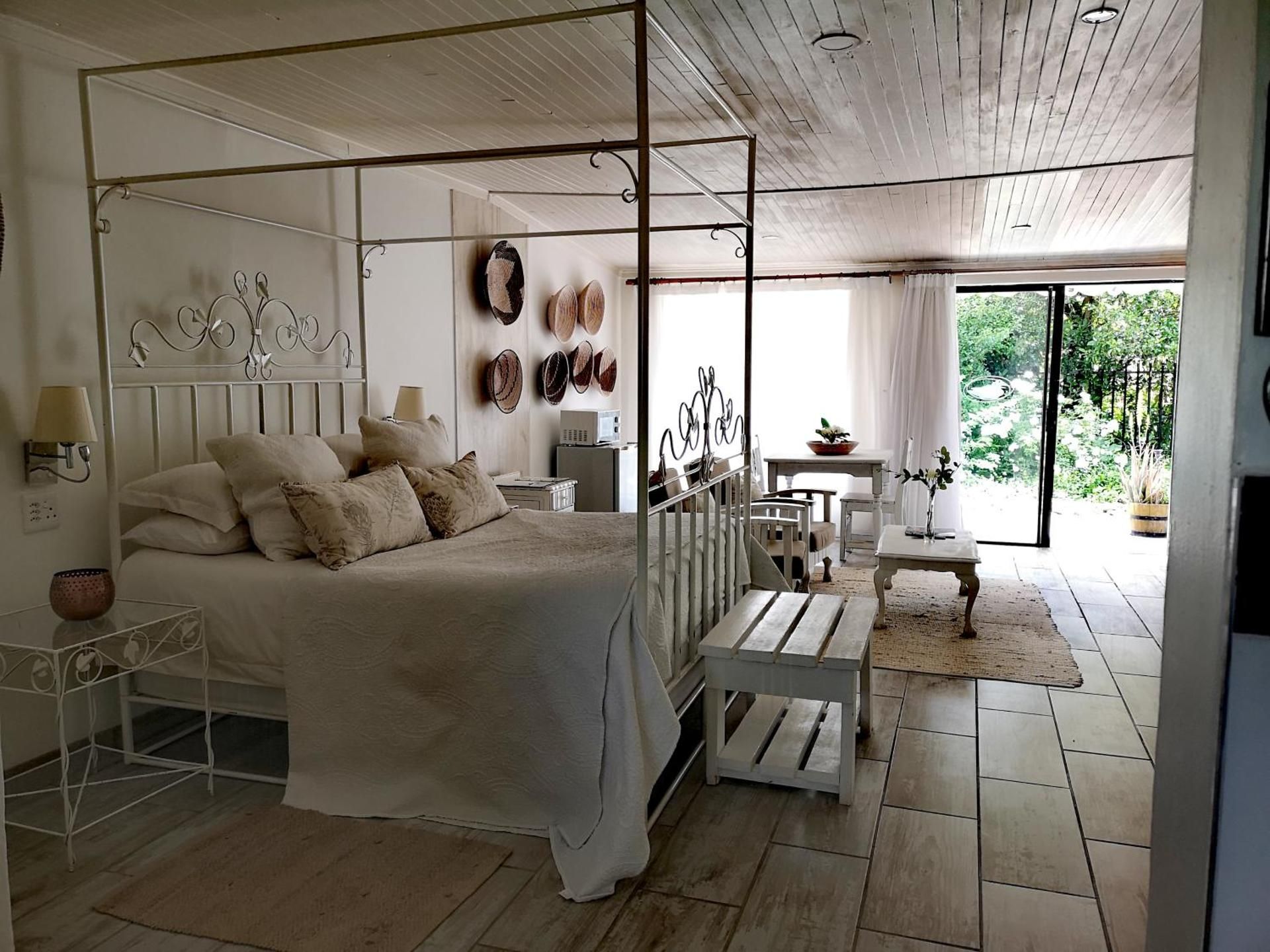 Honeymoon Suite