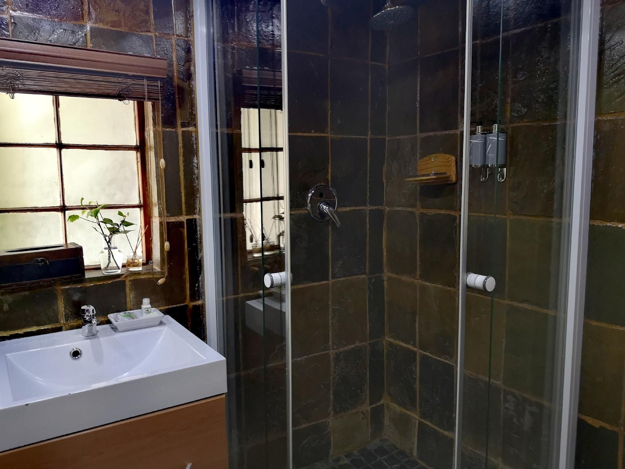 Standard self catering