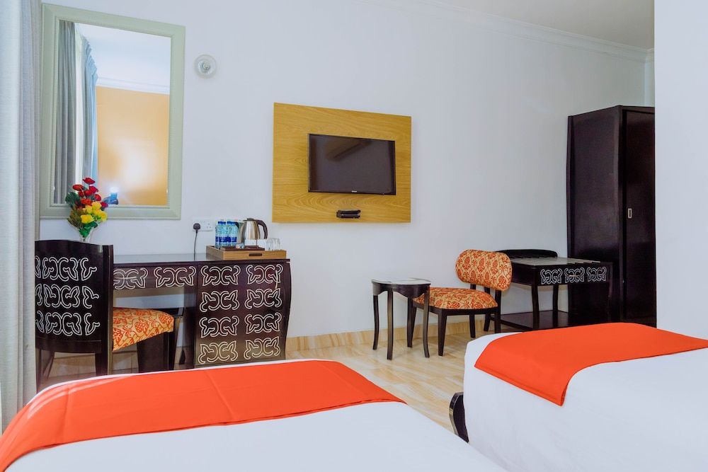 CBD Hotel Standard Room, 2 Twin Beds, Smoking