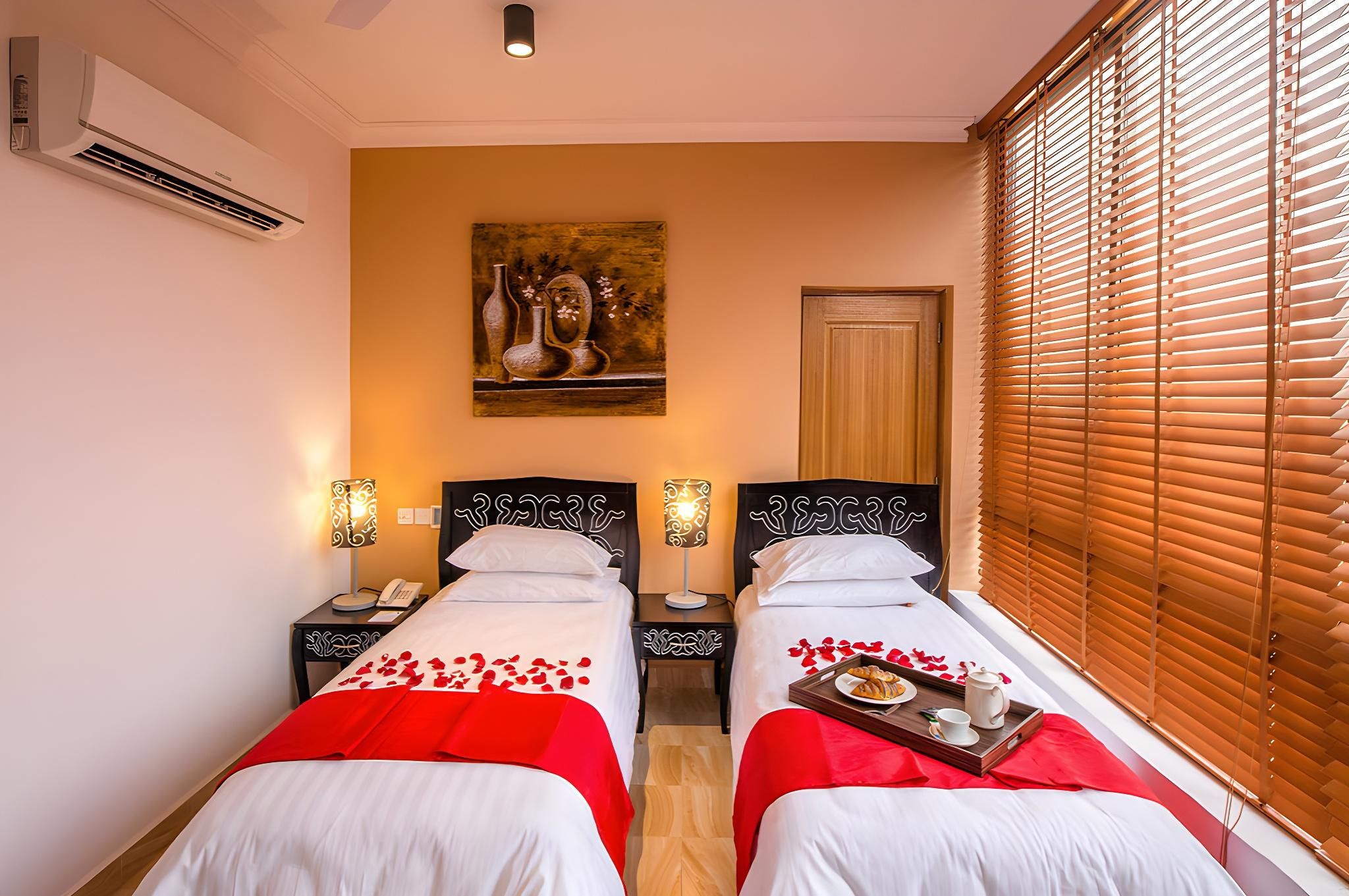 undefined CBD Hotel 8