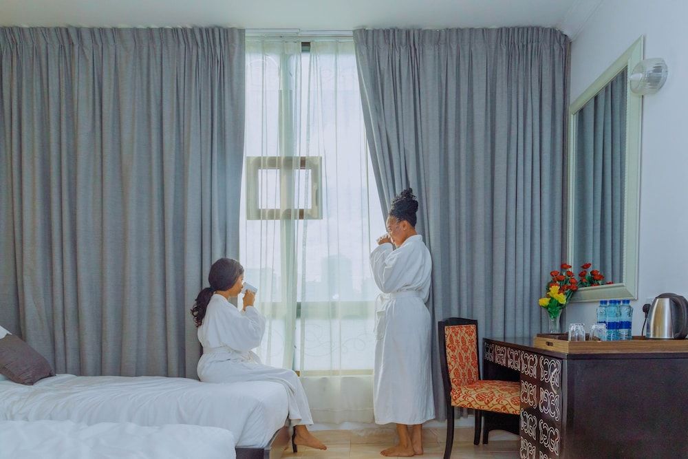 CBD Hotel Standard Room, 2 Twin Beds, Smoking 4