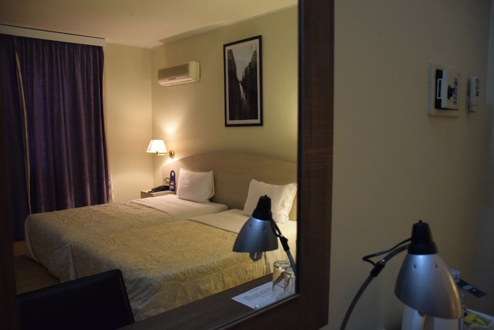 Poolside Room