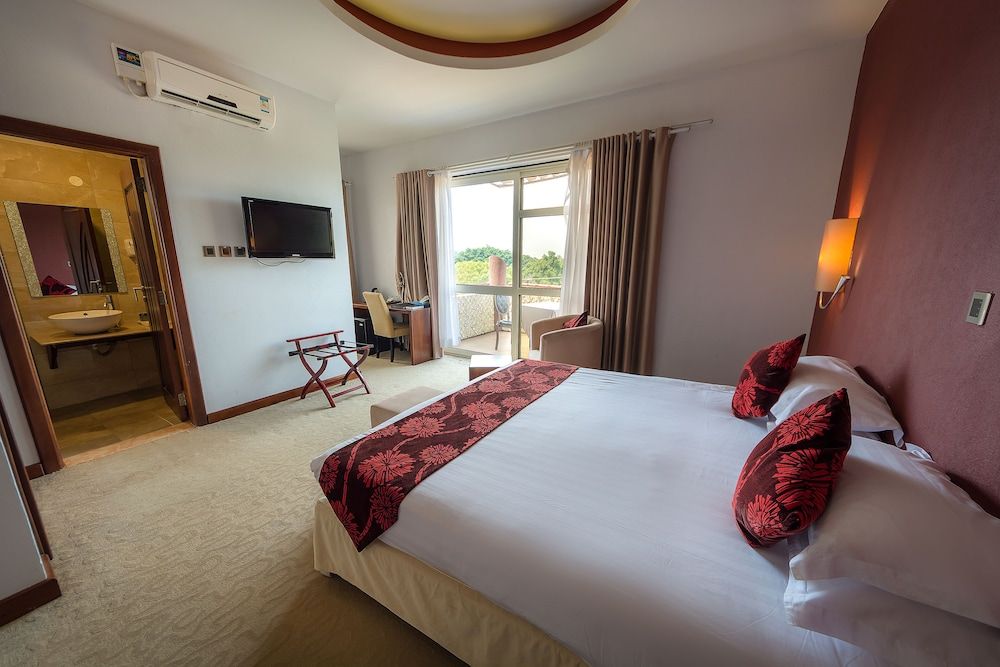 Imperial Heights Hotel, Entebbe Business Suite 2