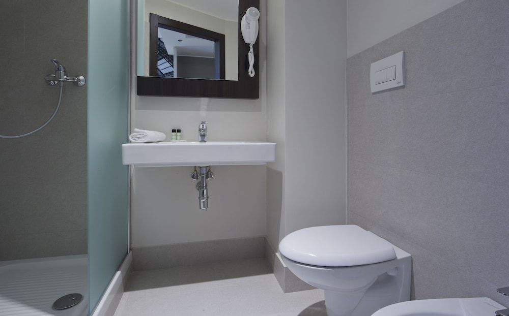 B&B Hotel Milano Cenisio Garibaldi Twin Room, Non Smoking 4