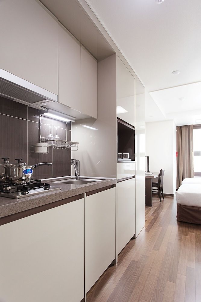 Urban Place Gangnam Standard Twin Room 7