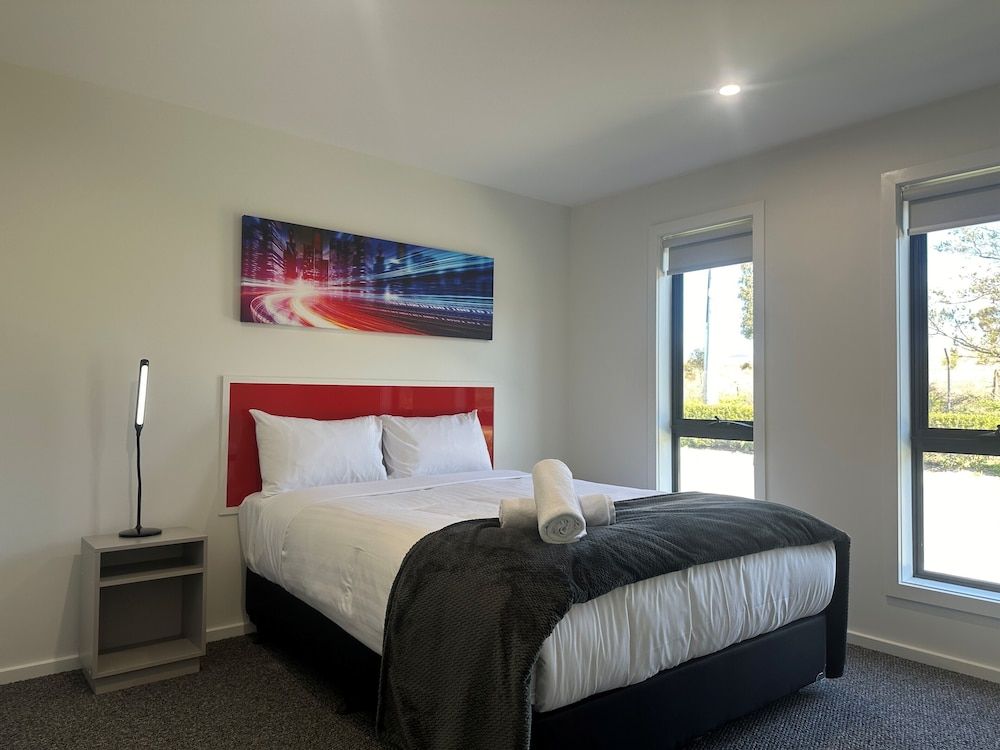 Eastcoaster Tasmania Spring Bay Villa 13