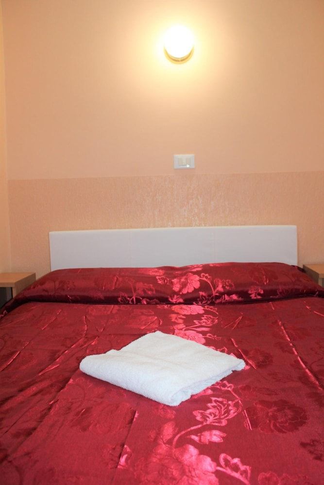 undefined Eurorooms 9