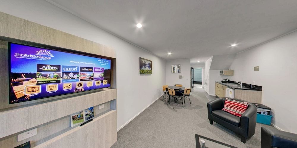 undefined Arista of Rotorua 2