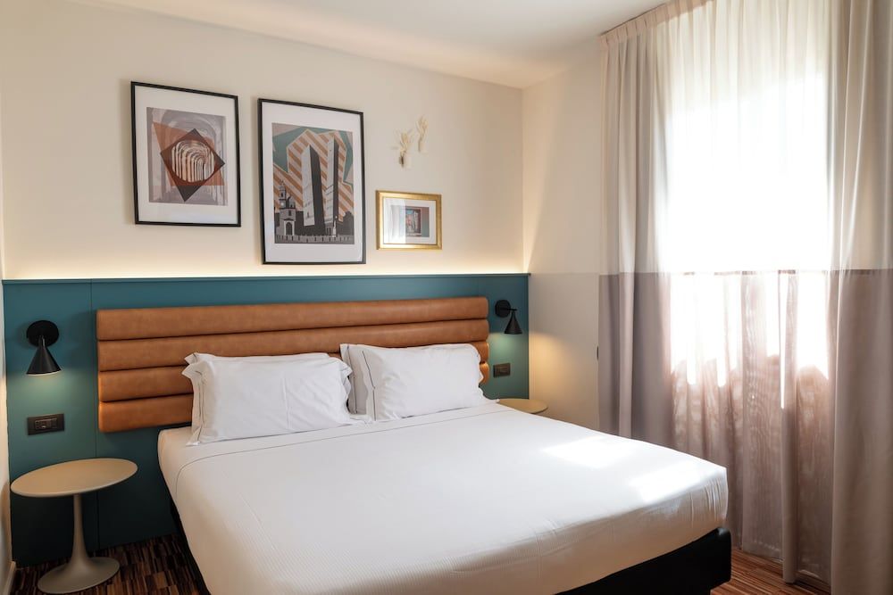 undefined Bleis Hotel 4