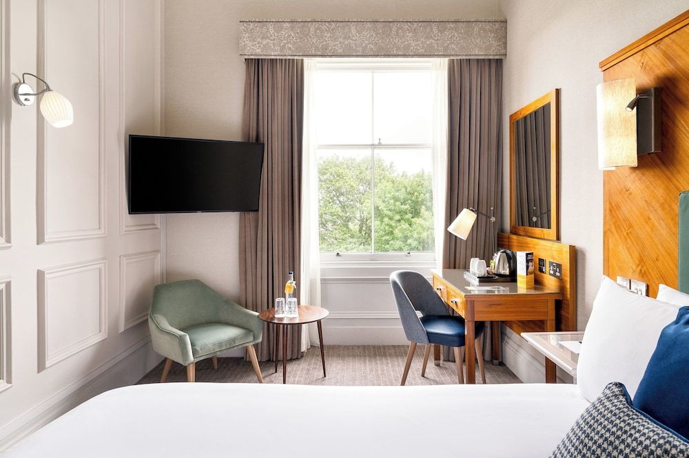 voco Edinburgh - Royal Terrace by IHG Standard Room, 1 Double Bed 8