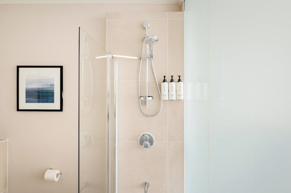 undefined voco Edinburgh - Royal Terrace by IHG