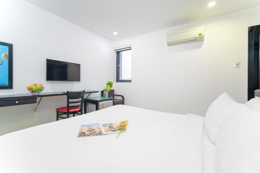 undefined La Maison Da Nang Beach 9