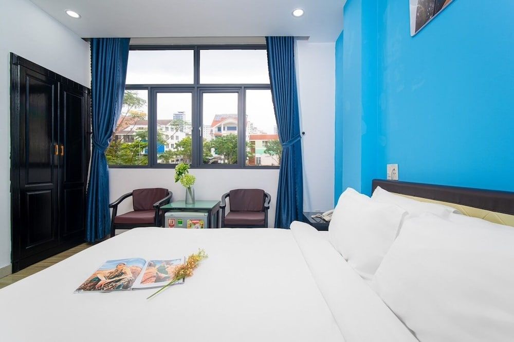 La Maison Da Nang Beach Deluxe Double Room, 1 Queen Bed, Non Smoking, City View 3