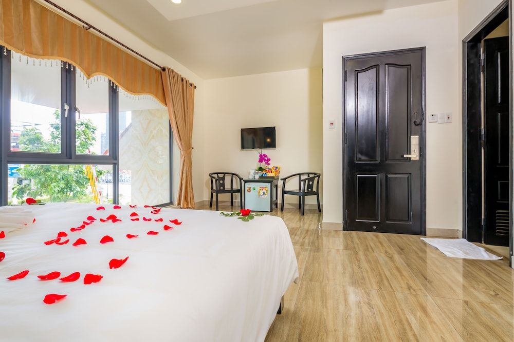 La Maison Da Nang Beach Deluxe Double Room, 1 Queen Bed, Non Smoking, City View