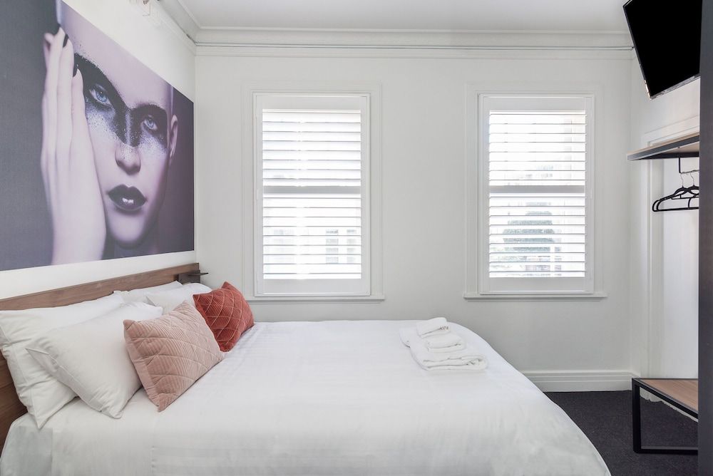 undefined Criterion Hotel Sydney 5