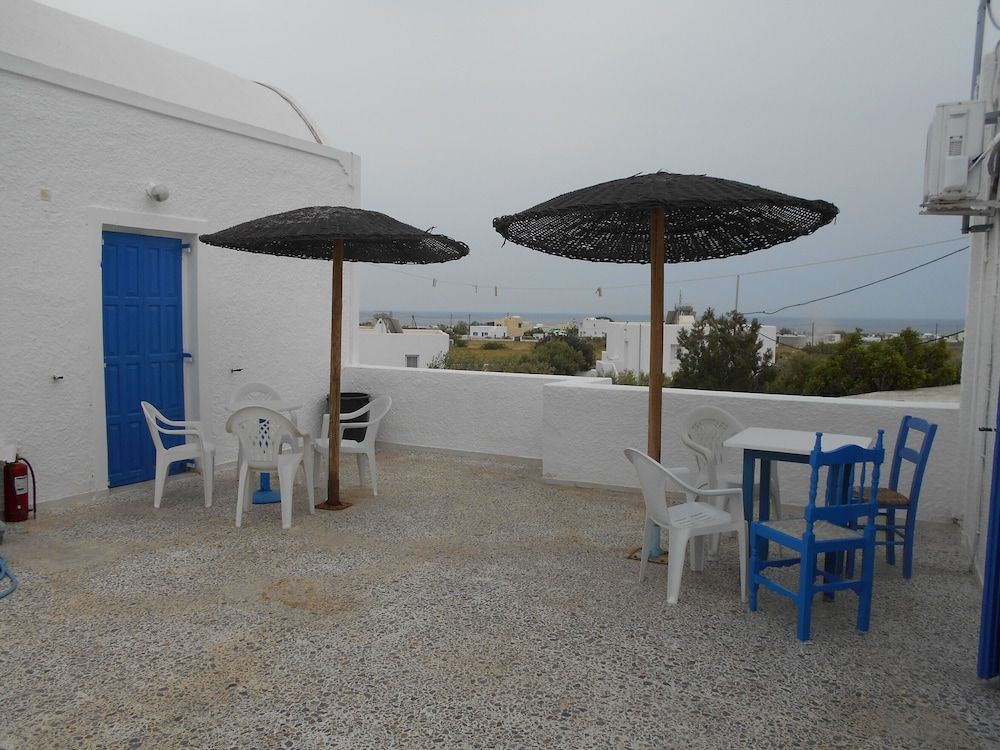 Perissa Hotel Superior Triple Room, Non Smoking, Lanai 5