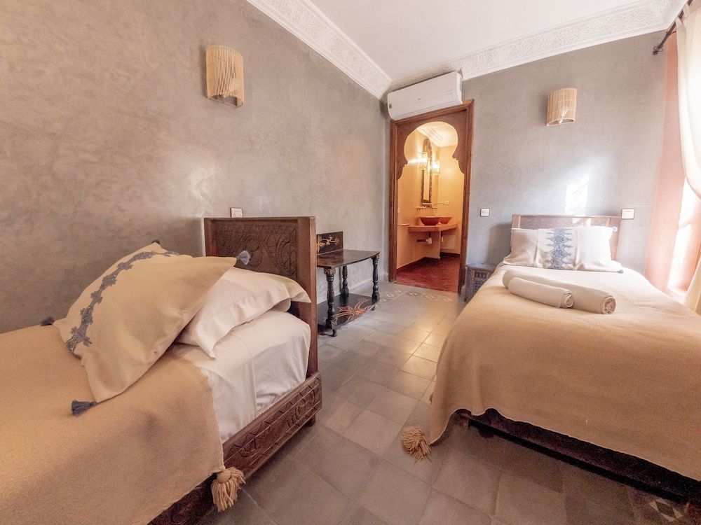 MonRiad Superior Room 4