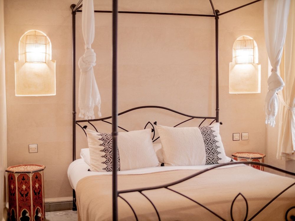 MonRiad Superior Room 5