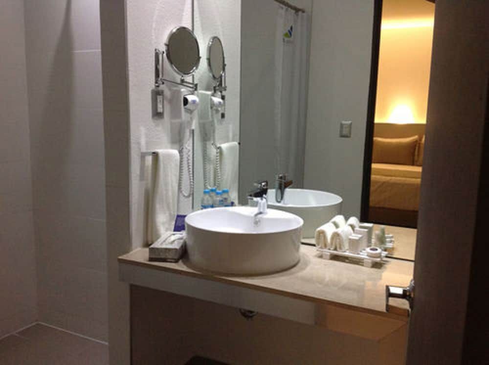 Hotel Punta Azul Executive Room, City View 10