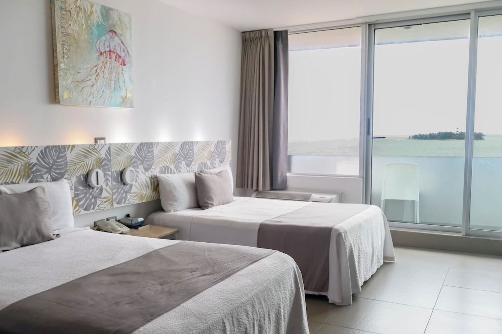 Hotel Punta Azul Executive Room, Balcony, Beach View 4