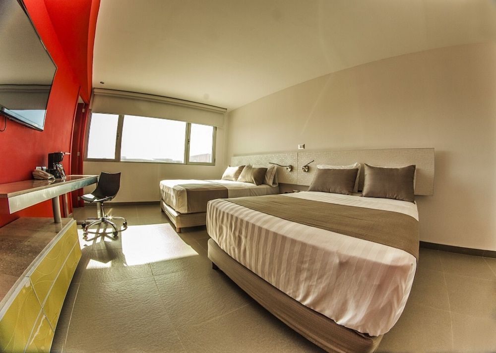 Hotel Punta Azul Executive Room, City View 2