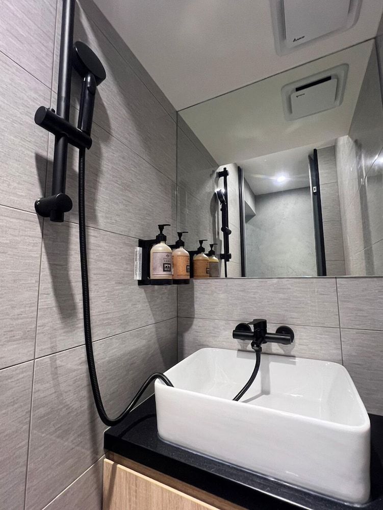 Le Room Hotel Kangding Economy Shared Dormitory, City View 5