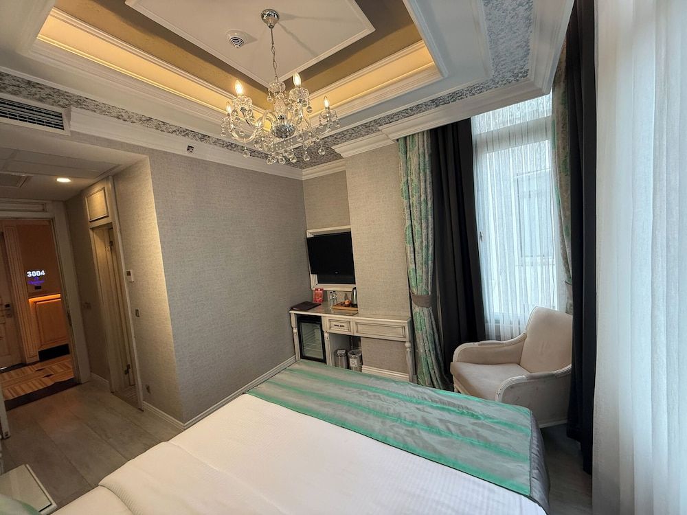 Manesol Old City Bosphorus Standard Atrium Double Room 26
