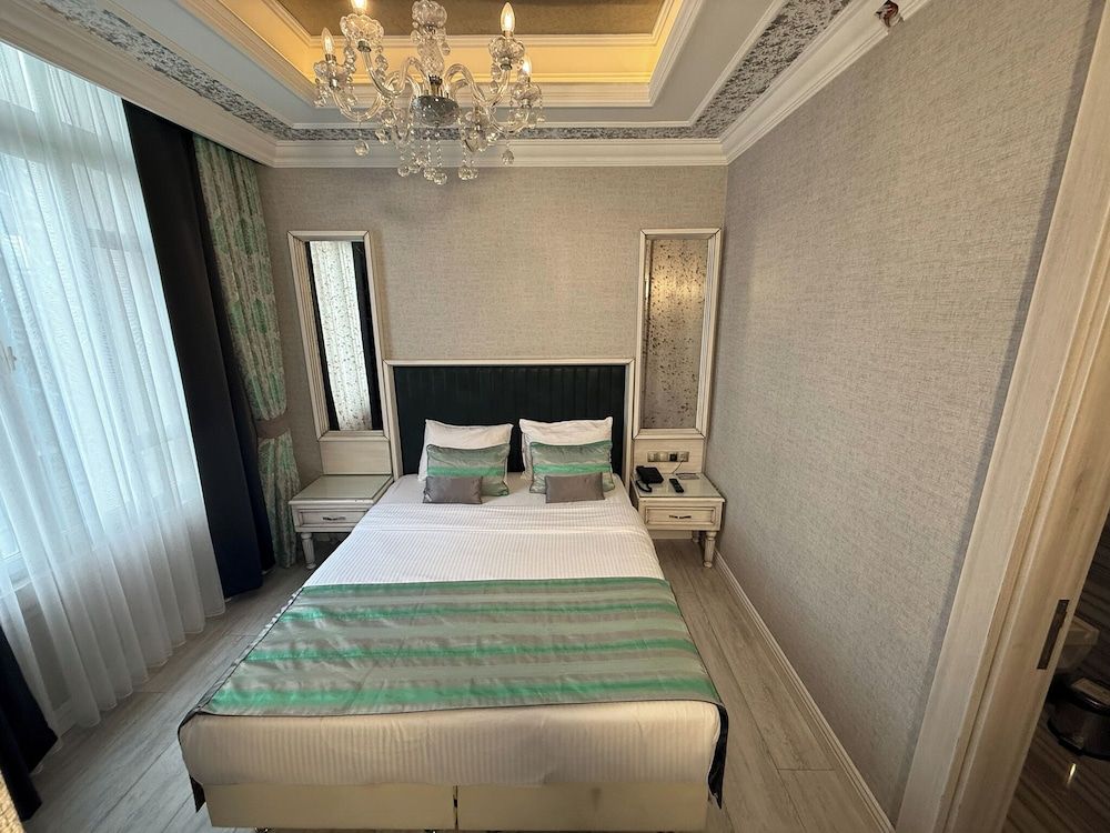 Manesol Old City Bosphorus Standard Atrium Double Room 14