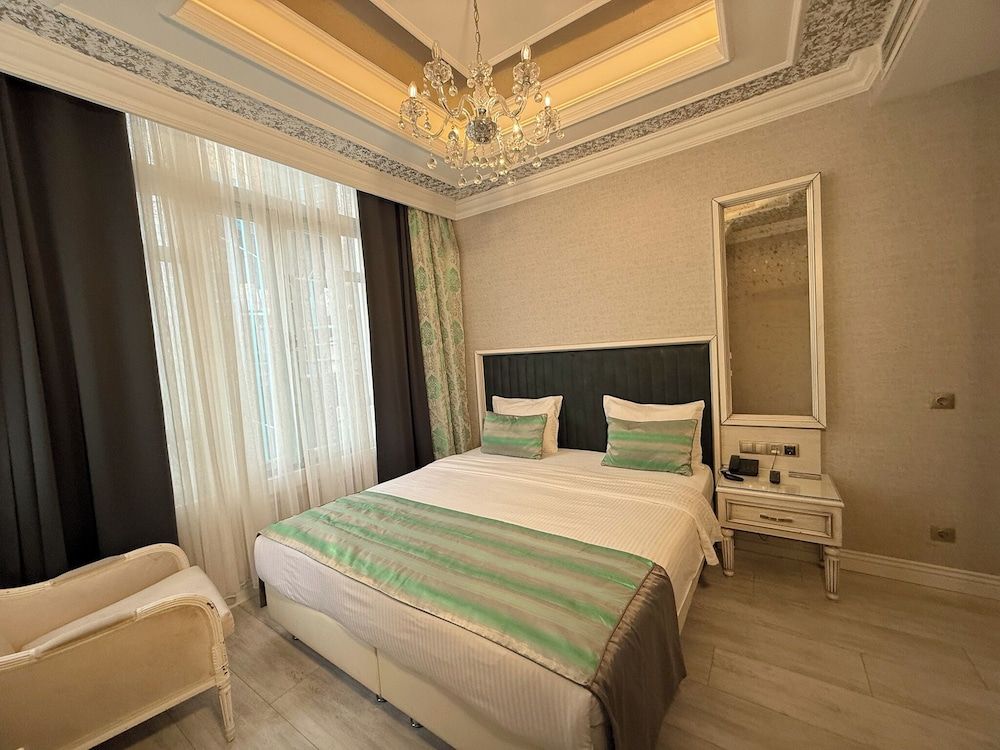 Manesol Old City Bosphorus Standard Atrium Double Room 22