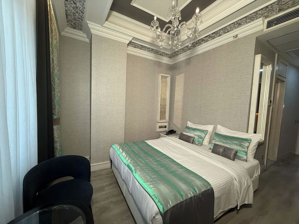 Manesol Old City Bosphorus Standard Atrium Double Room 7