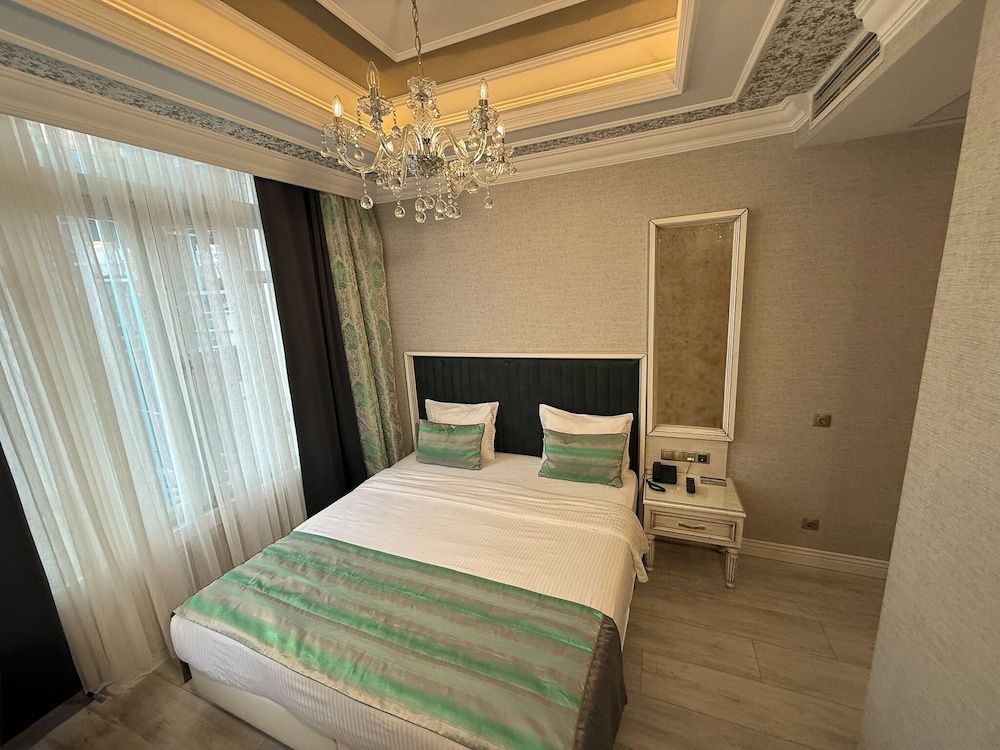 Manesol Old City Bosphorus Standard Atrium Double Room 24