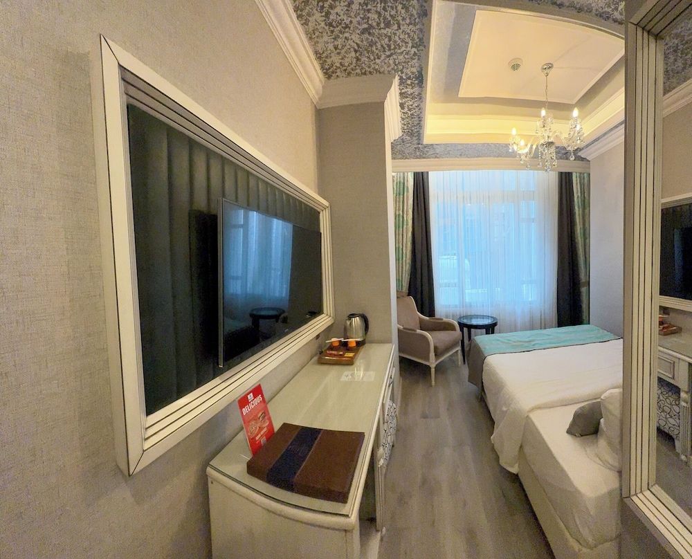 Manesol Old City Bosphorus Standard Atrium Double Room 8