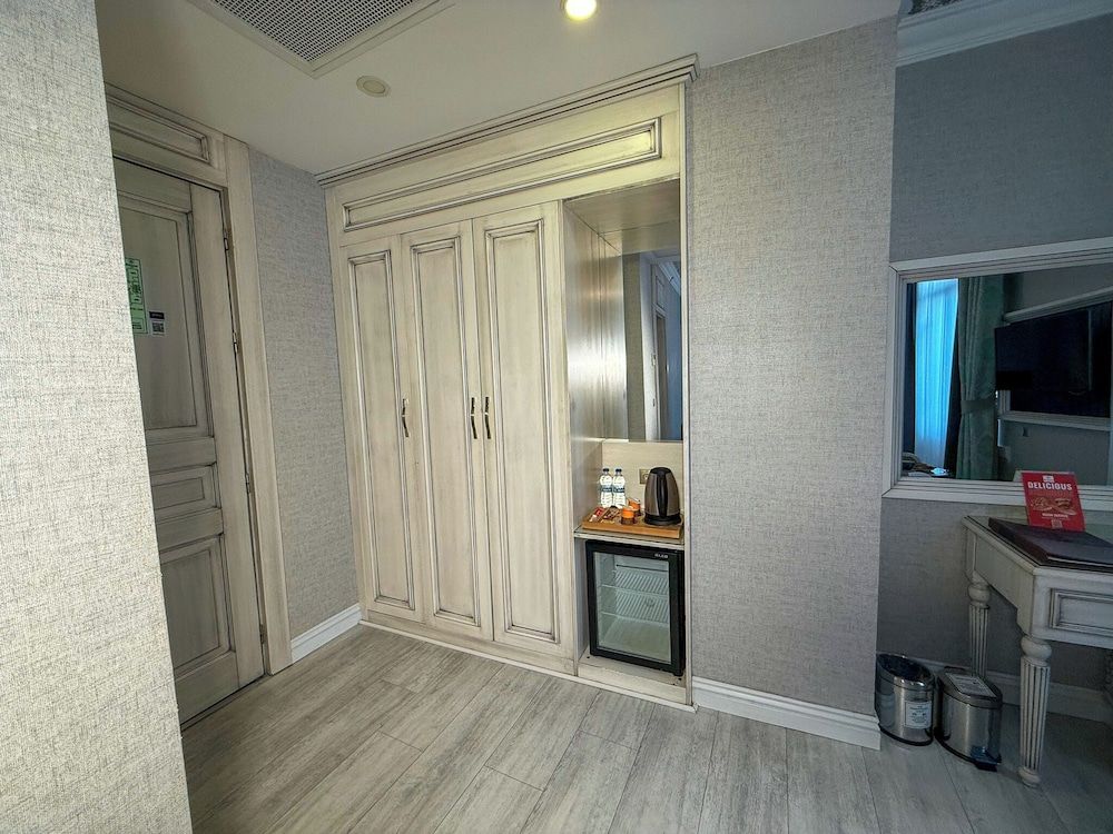 Manesol Old City Bosphorus Standard Atrium Double Room 46