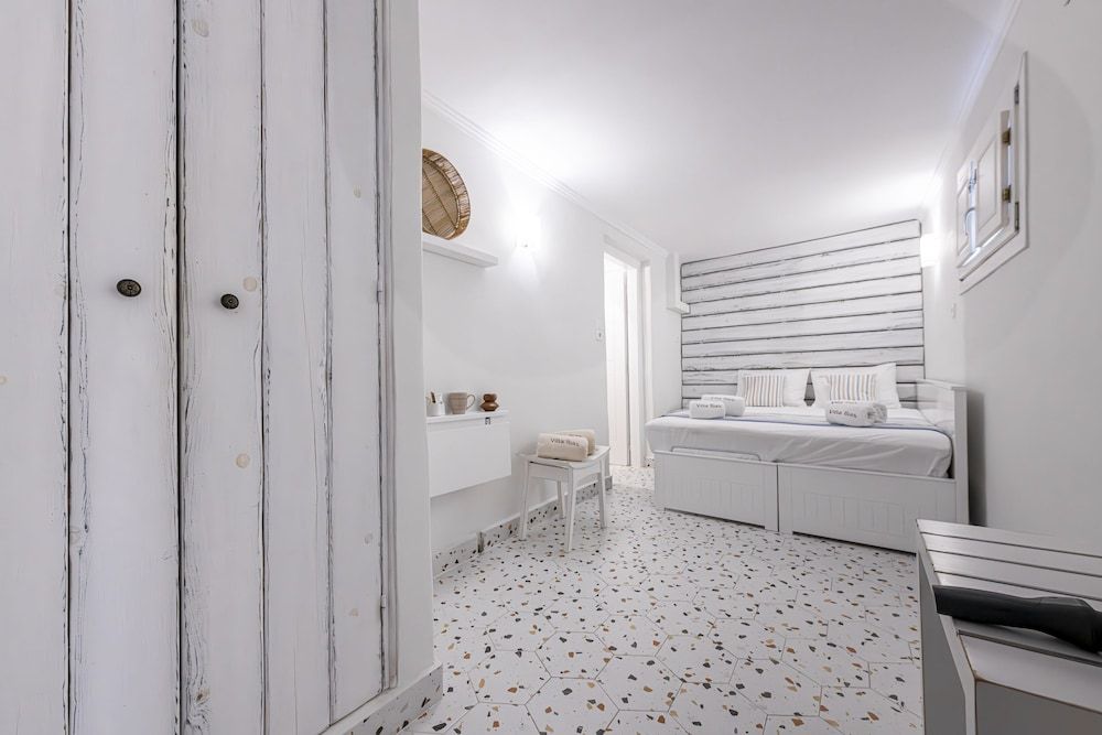 Villa Ilias Caldera Hotel Standard Single room, Sea view (Pool level) 8