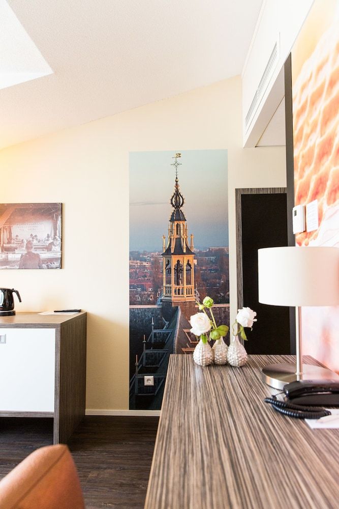 City Hotel Gouda - World Hotels Crafted Collections Suite, 1 Double Bed, Non Smoking, Bathtub 9