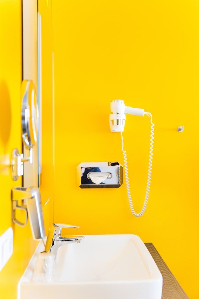 City Hotel Gouda - World Hotels Crafted Collections Comfort Room, 2 Twin Beds, Non Smoking 11