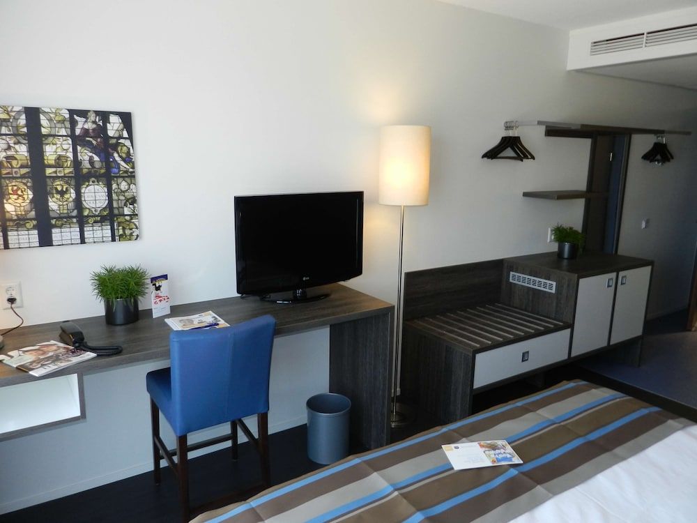 City Hotel Gouda - World Hotels Crafted Collections Comfort Room, 2 Twin Beds, Non Smoking 6