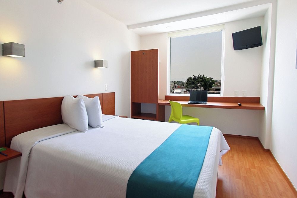 One Oaxaca Centro Hotel Superior Room, 1 Queen Bed 4