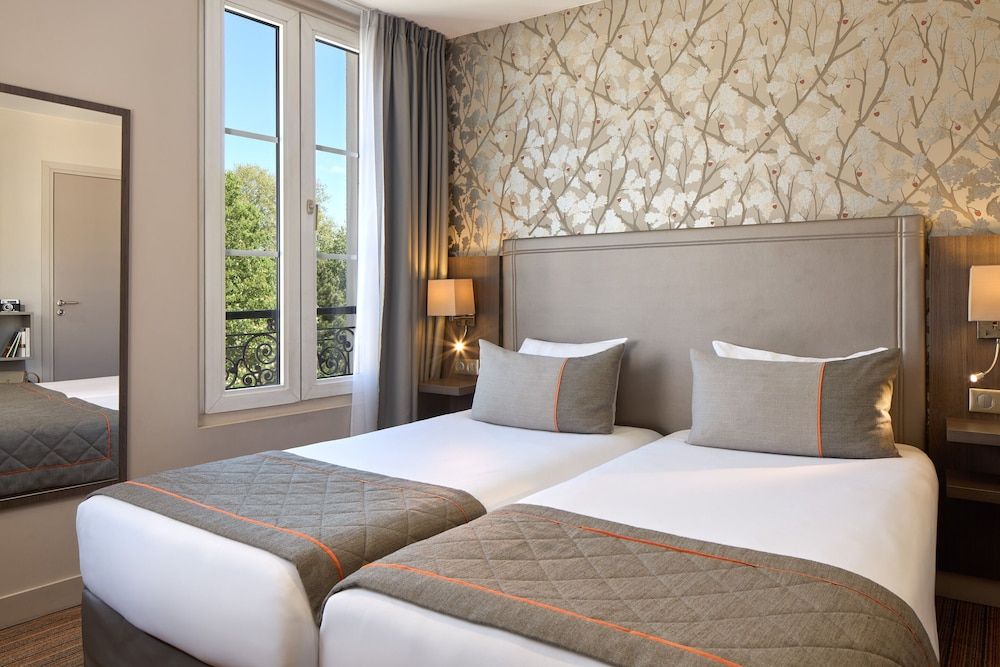 undefined Timhotel Paris Gare de l'Est 8