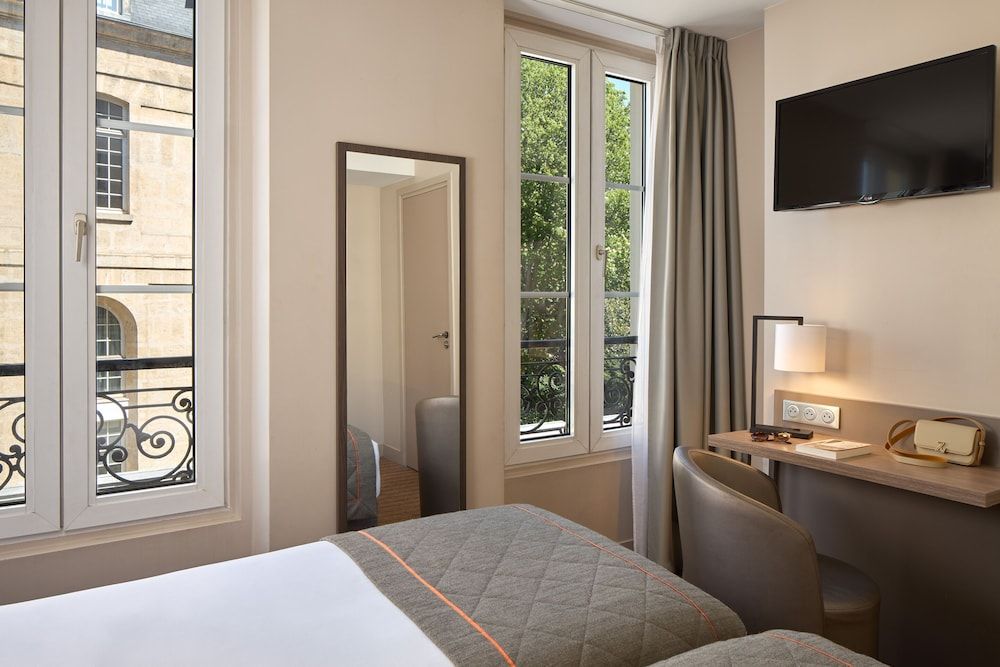 Timhotel Paris Gare de l'Est Comfort Twin Room 9