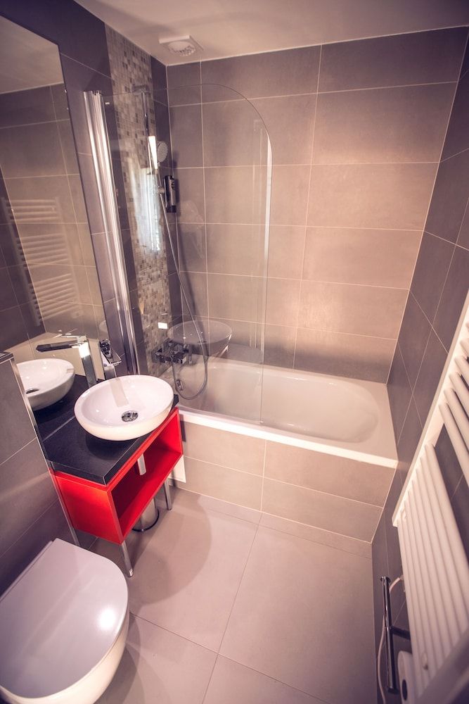 Timhotel Paris Gare de l'Est Comfort Twin Room 8